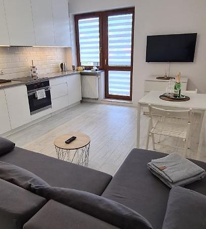44 - Apartamenty Siedlce - Nowy Apartament W Centrum Przy Ul Czerwonego Krzyza Екстер'єр фото