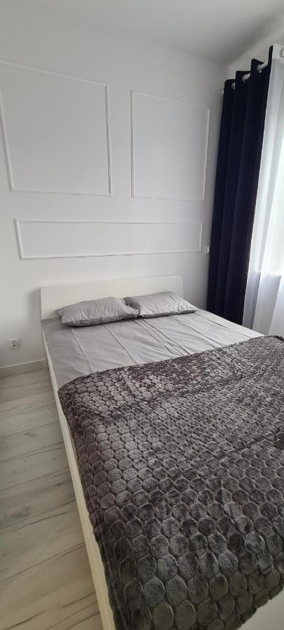 44 - Apartamenty Siedlce - Nowy Apartament W Centrum Przy Ul Czerwonego Krzyza Екстер'єр фото