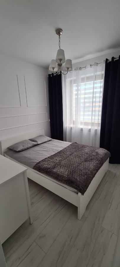 44 - Apartamenty Siedlce - Nowy Apartament W Centrum Przy Ul Czerwonego Krzyza Екстер'єр фото